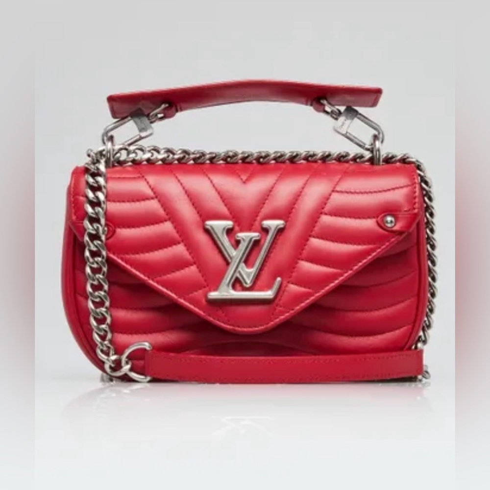 ❤️LOUIS VUITTON❤️Red Quilted Leather New Wave Chain PM Bag/Gently used
